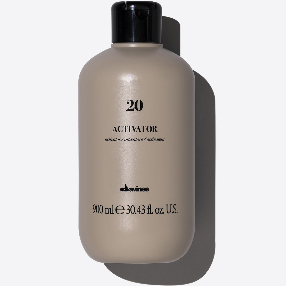 Activator 20 vol <p>Krémová emulze peroxid vodíku 6%</p>
<p> 900 ml Davines
