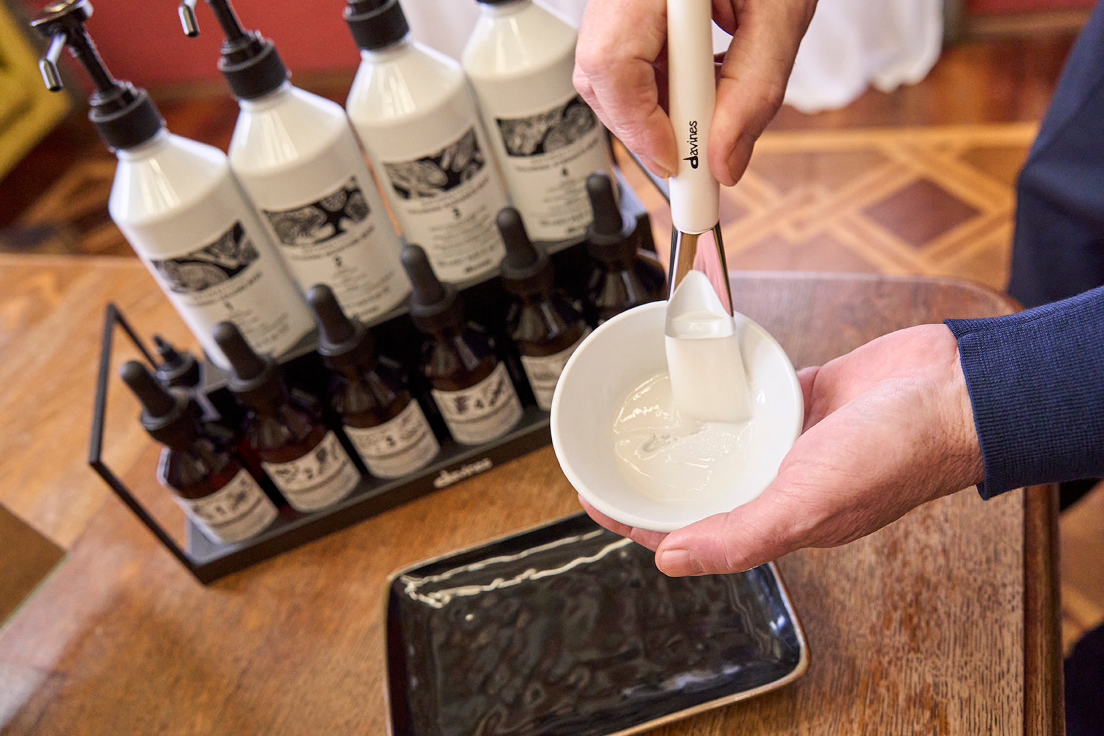 Jak chránit svou barvu pomocí ošetření schváleného salonem